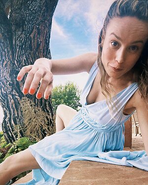 Brie Larson Hot
