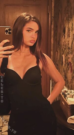 Brighton Sharbino Nude Leaked Photo #5