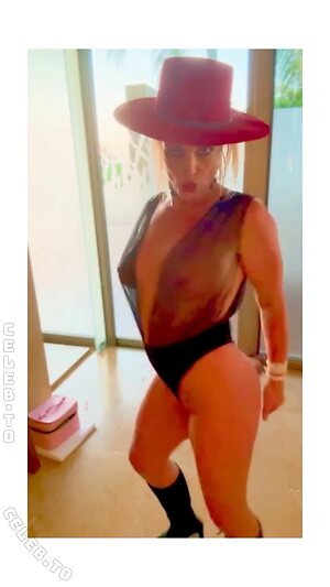 Britney Spears Nude Leaked Photo #22