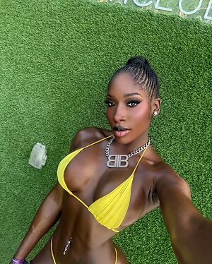 Brittnebabe leaked photo #7