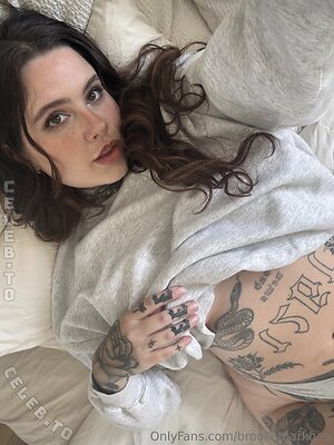 Brooke Markhaa photo