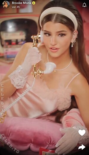 Brooke Monk Nude Leaked Photo #25