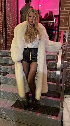 Brooks Nader Nude Leaked Photo #28