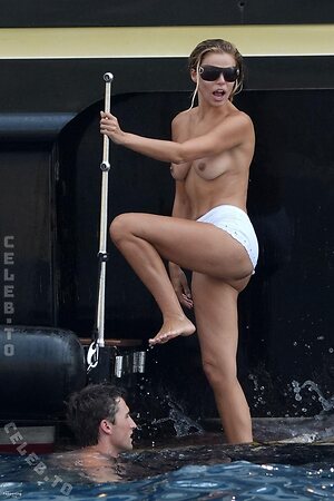 Brooks Nader Nude Leaked Photo #957