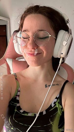 brujita.roja Nude Leaked Photo #2