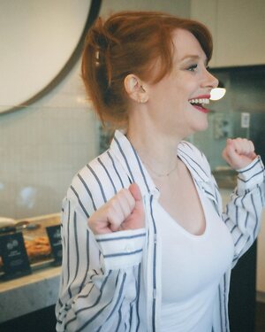 Bryce Dallas Howard leaked photo #35