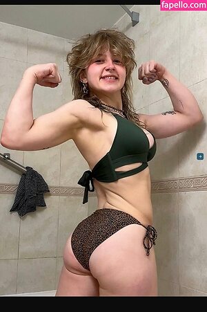 bunni.b.bendi leaked photo #40