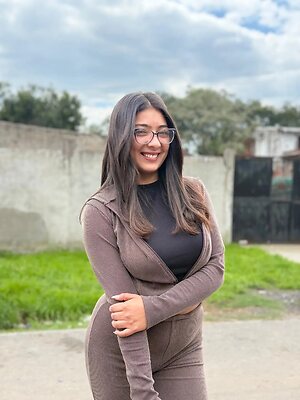 Busty Argentinian girls leaked photo #23