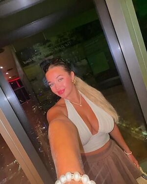 Busty girl Tasha leaked photo #27