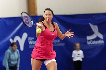 Busty Tennis Girls Nude Leaked Photo #9
