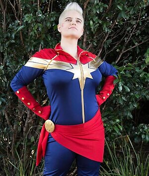 BustyCosplay