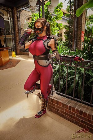 BustyCosplay leaked photo #55