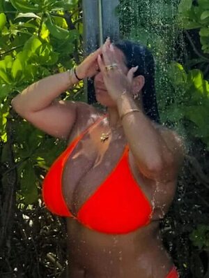 BustyIsaL Nude Leaked Photo #24