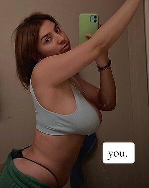 BustyLiv T Nude Leaked Photo #48
