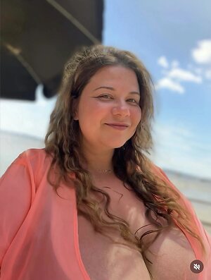 Bustymel Nude Leaked Photo #12