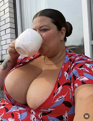 Bustymel Nude Leaked Photo #83