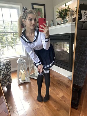 Busy B Asmr photo