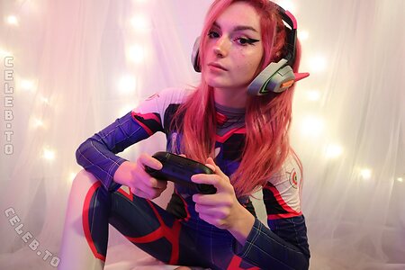Busy B Asmr photo