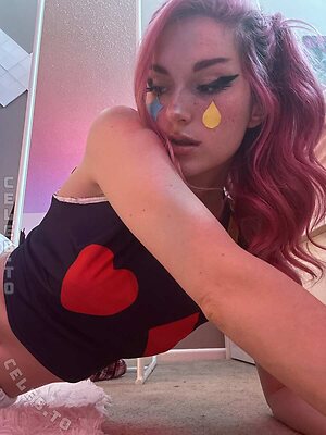Busy B Asmr photo