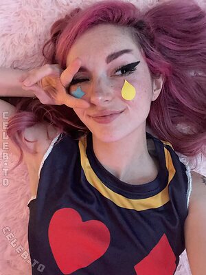 Busy B Asmr photo