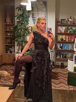 Busy Phillips leaked photo #25