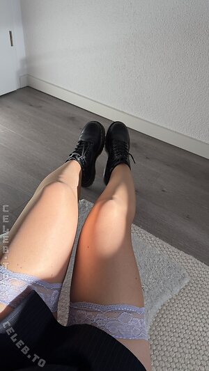 byanniann - Aria - DrMartensgirl Nude Leaked Photo #27