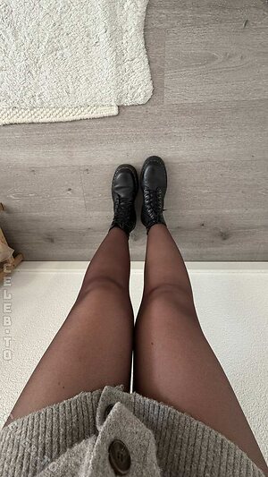 byanniann - Aria - DrMartensgirl Nude Leaked Photo #29