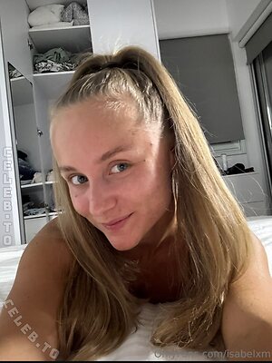 By.isabelyvonne Nude Leaked Photo #82