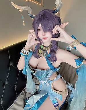 Caeshy.s leaked photo #7