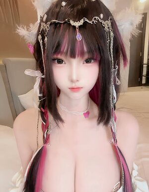 Caeshy.s leaked photo #29