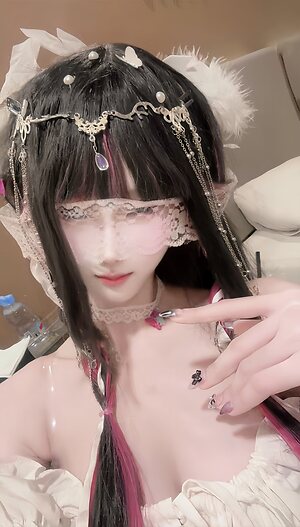Caeshy.s leaked photo #56