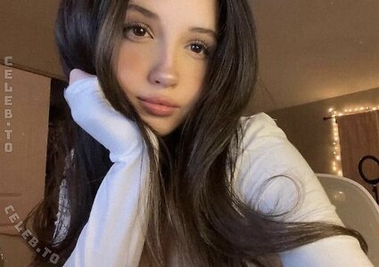 Cait ASMR photo