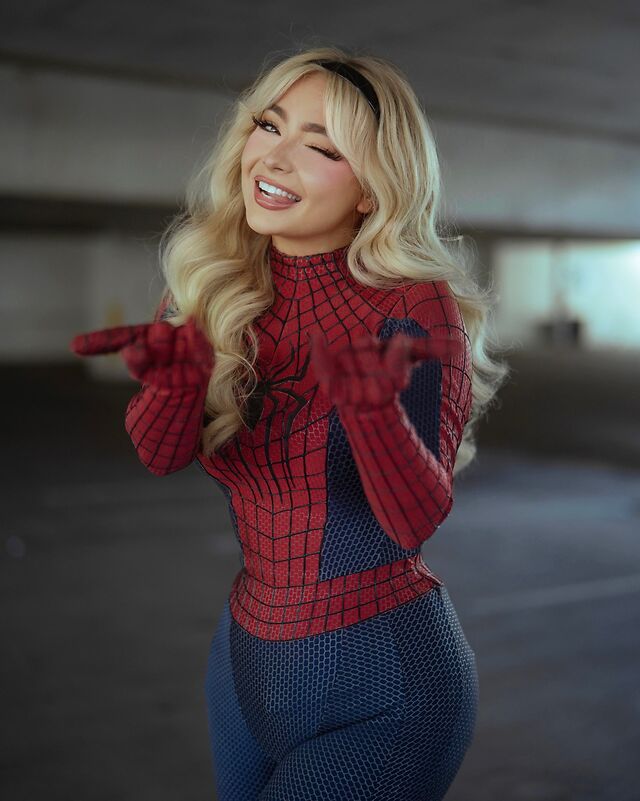 Caitlin Christine leaked photos