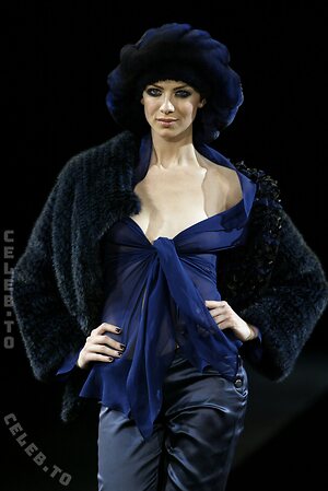 Caitriona Balfe Nude Leaked Photo #13