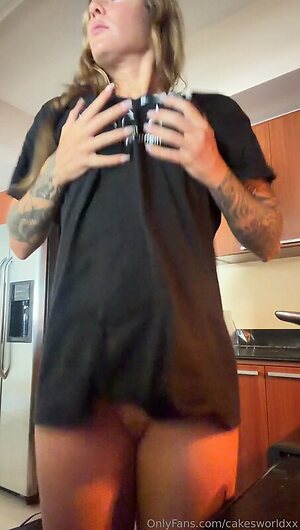 Cakesworldxx leaked photo #6