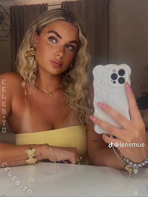 Callmelenilu leaked photo #17