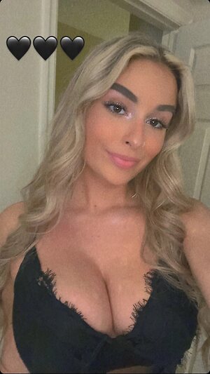 Cami leaked photo #11