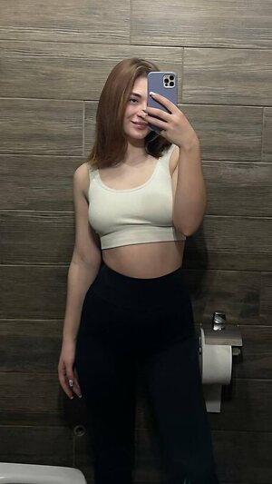 Camilamnoz18 leaked photo #6