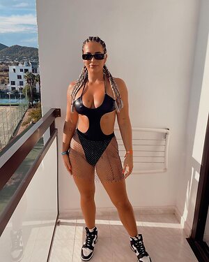 Camilla Ainsworth leaked photo #10