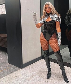 Camilla Ainsworth leaked photo #11