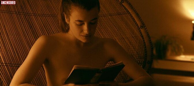 Camille Claris Nude Leaked Photo #2