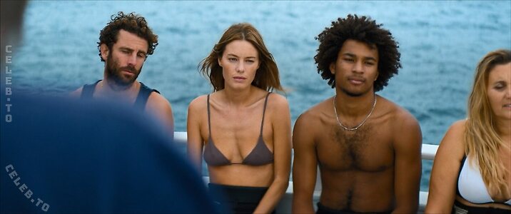Camille Rowe Nude Leaked Photo #29