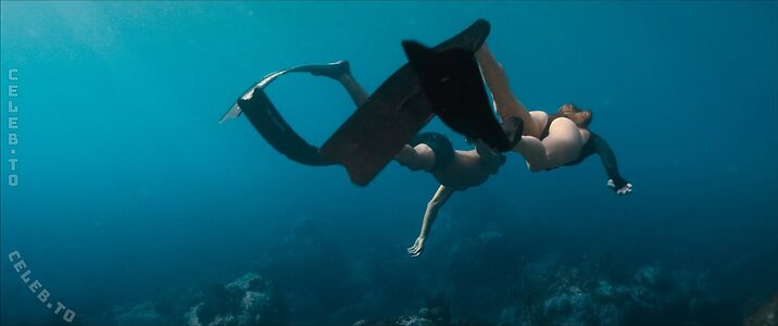 Camille Rowe Nude Leaked Photo #32