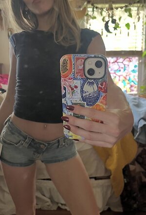 camillektremblay leaked photo #6