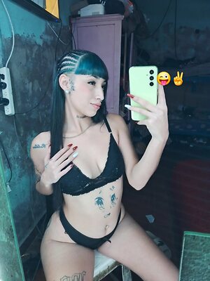 Candela Naveiro leaked photo #2