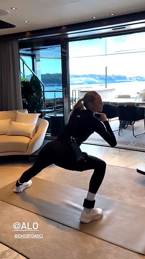 Candice Swanepoel Hot