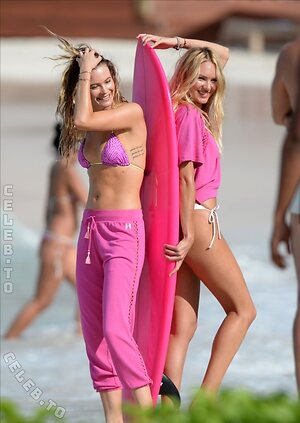 Candice Swanepoel Nude Leaked Photo #33