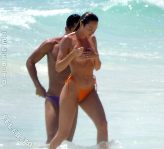 Candice Swanepoel photo