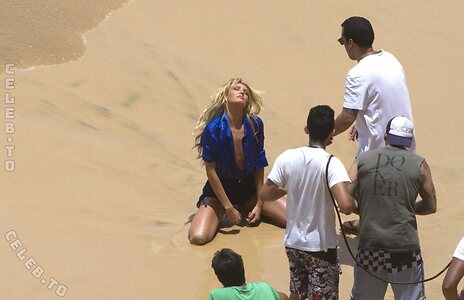 Candice Swanepoel photo