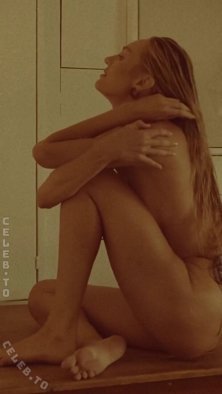 Candice Swanepoel photo